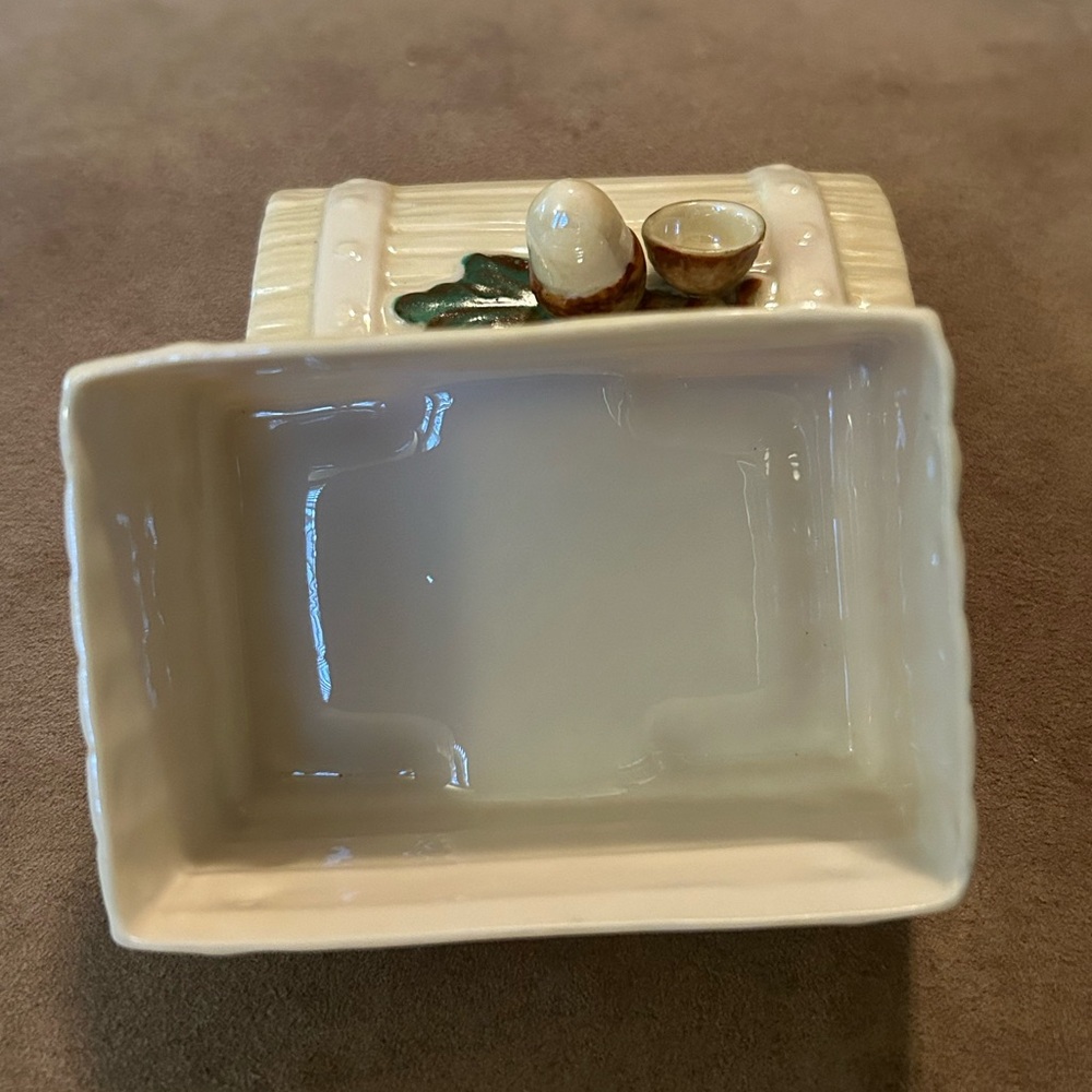 Vintage Belleek Acorn Lidded Box - Picture 13 of 15